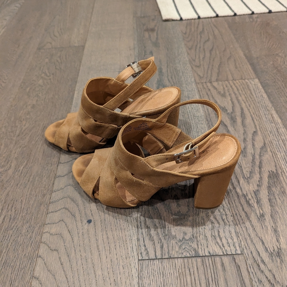 Halogen heeled sandals suede